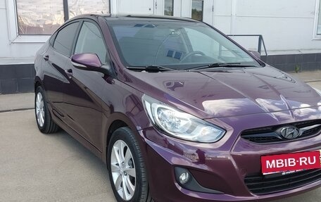 Hyundai Solaris II рестайлинг, 2011 год, 750 000 рублей, 1 фотография