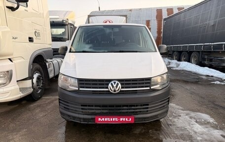 Volkswagen Transporter T6 рестайлинг, 2017 год, 3 500 000 рублей, 1 фотография