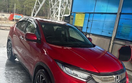 Honda Vezel, 2020 год, 2 150 000 рублей, 13 фотография