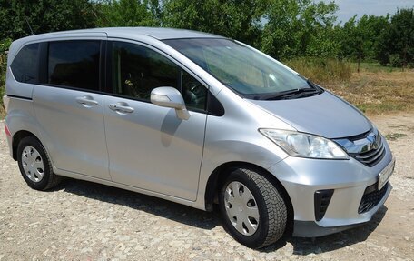 Honda Freed I, 2016 год, 1 250 000 рублей, 2 фотография