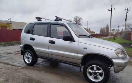 Chevrolet Niva I рестайлинг, 2003 год, 400 000 рублей, 8 фотография
