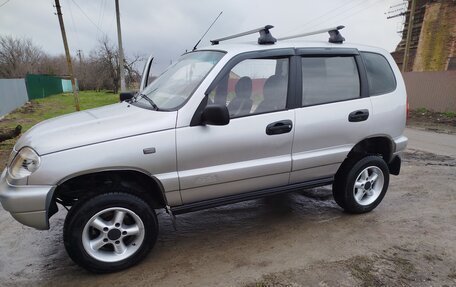 Chevrolet Niva I рестайлинг, 2003 год, 400 000 рублей, 9 фотография