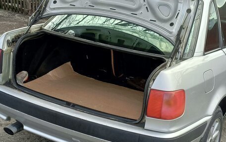 Audi 80, 1992 год, 400 000 рублей, 3 фотография