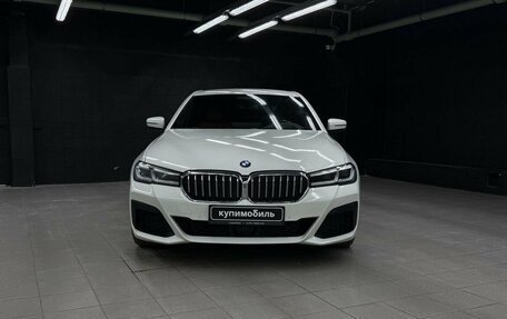 BMW 5 серия, 2021 год, 4 837 700 рублей, 2 фотография