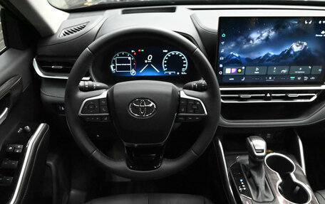 Toyota Highlander, 2025 год, 5 950 000 рублей, 15 фотография