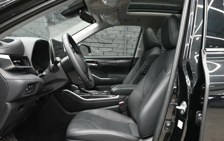 Toyota Highlander, 2025 год, 5 950 000 рублей, 23 фотография