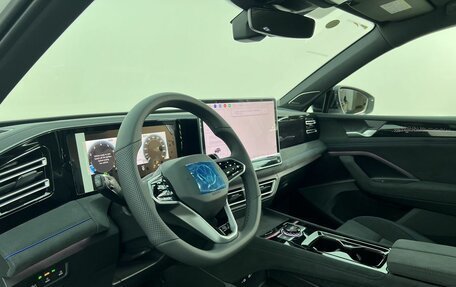 Volkswagen Tiguan, 2025 год, 5 145 000 рублей, 8 фотография