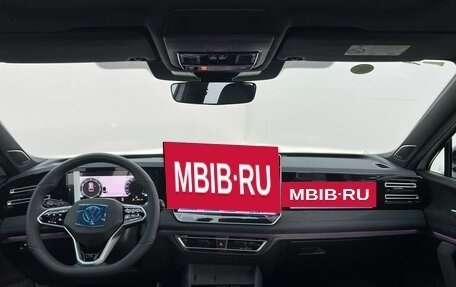 Volkswagen Tiguan, 2025 год, 5 145 000 рублей, 7 фотография