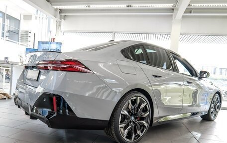 BMW 5 серия, 2026 год, 13 350 000 рублей, 2 фотография