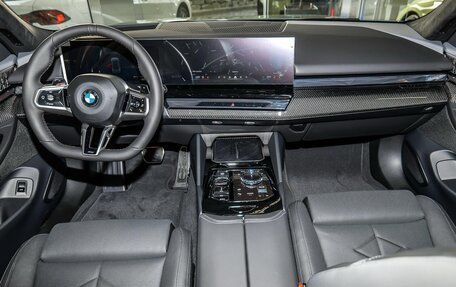 BMW 5 серия, 2026 год, 13 350 000 рублей, 10 фотография