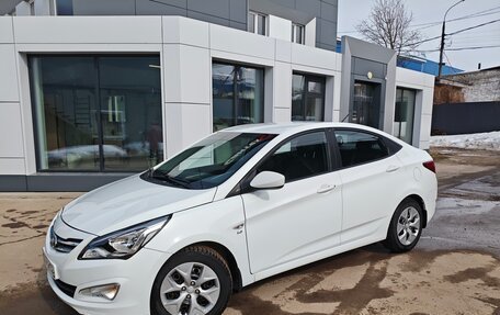 Hyundai Solaris II рестайлинг, 2015 год, 888 000 рублей, 4 фотография