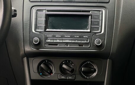 Volkswagen Polo VI (EU Market), 2017 год, 660 000 рублей, 3 фотография