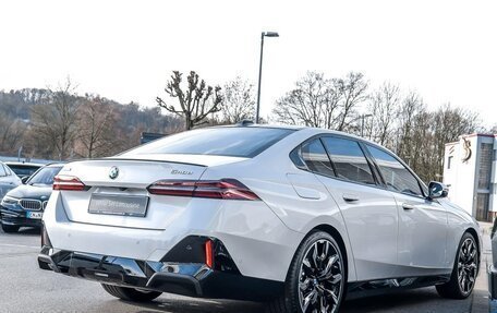 BMW 5 серия, 2026 год, 13 250 000 рублей, 2 фотография