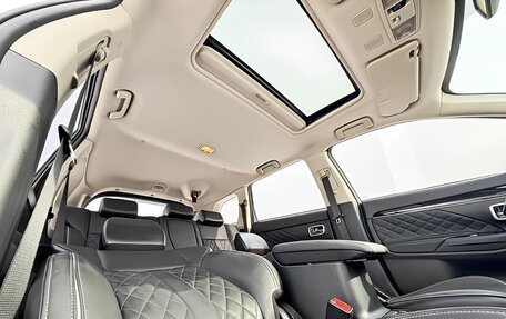 Mitsubishi Outlander III рестайлинг 3, 2022 год, 2 720 000 рублей, 15 фотография