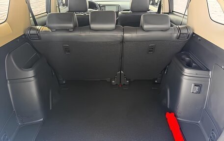 Mitsubishi Outlander III рестайлинг 3, 2022 год, 2 720 000 рублей, 20 фотография