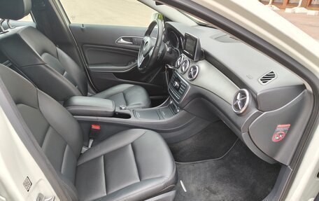 Mercedes-Benz GLA, 2014 год, 1 950 000 рублей, 16 фотография