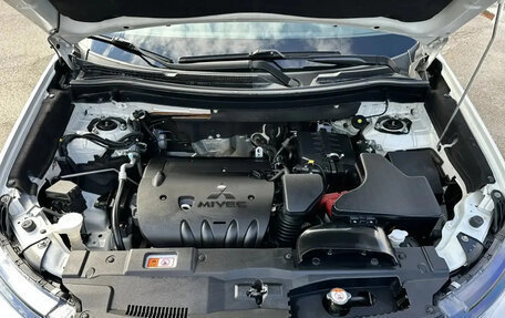 Mitsubishi Outlander III рестайлинг 3, 2018 год, 1 950 000 рублей, 28 фотография