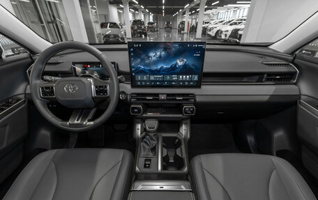 Toyota RAV4, 2026 год, 4 550 000 рублей, 12 фотография