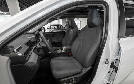 Toyota RAV4, 2026 год, 4 550 000 рублей, 13 фотография