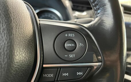 Toyota Camry, 2018 год, 2 750 000 рублей, 12 фотография