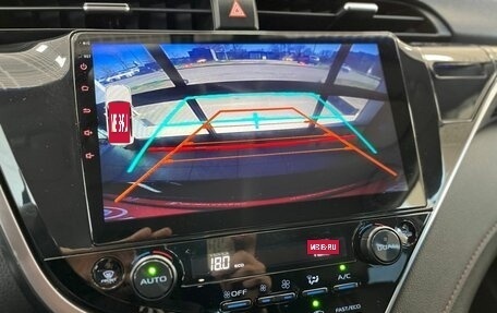 Toyota Camry, 2018 год, 2 750 000 рублей, 16 фотография