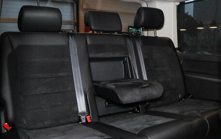 Volkswagen Multivan T6 рестайлинг, 2018 год, 5 200 000 рублей, 10 фотография