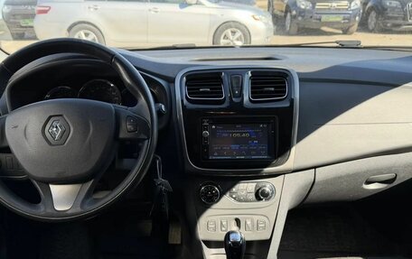 Renault Sandero II рестайлинг, 2015 год, 1 055 000 рублей, 11 фотография