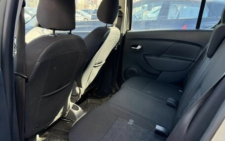 Renault Sandero II рестайлинг, 2015 год, 1 055 000 рублей, 13 фотография