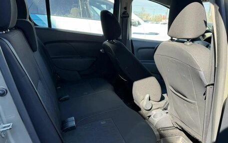 Renault Sandero II рестайлинг, 2015 год, 1 055 000 рублей, 14 фотография