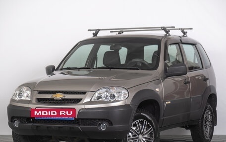 Chevrolet Niva I рестайлинг, 2017 год, 929 000 рублей, 3 фотография