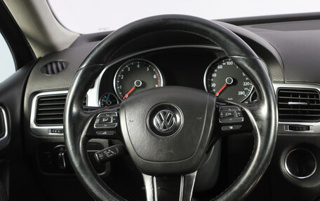 Volkswagen Touareg III, 2010 год, 1 949 000 рублей, 13 фотография