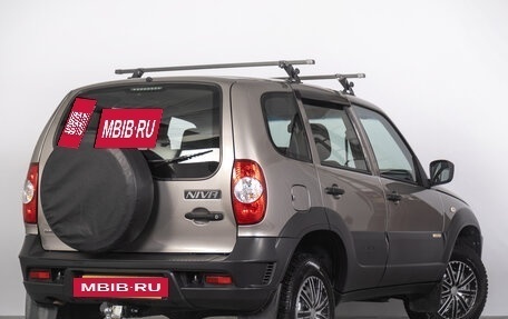 Chevrolet Niva I рестайлинг, 2017 год, 929 000 рублей, 7 фотография