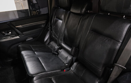 Mitsubishi Pajero IV, 2011 год, 1 669 000 рублей, 16 фотография