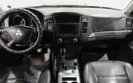 Mitsubishi Pajero IV, 2011 год, 1 669 000 рублей, 30 фотография