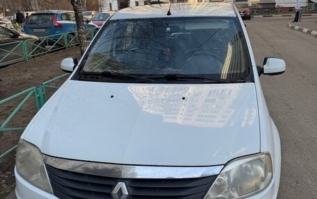 Renault Logan I, 2013 год, 297 000 рублей, 2 фотография
