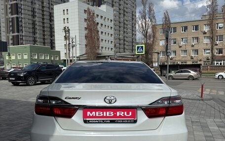 Toyota Camry, 2017 год, 2 500 000 рублей, 6 фотография