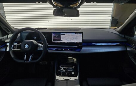 BMW 5 серия, 2026 год, 12 800 000 рублей, 13 фотография