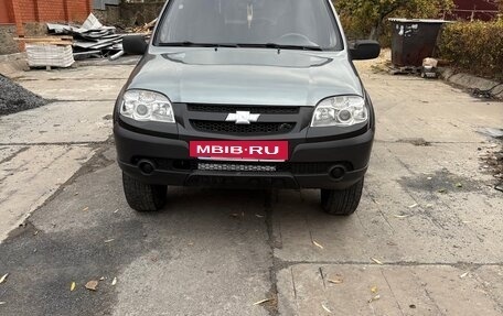 Chevrolet Niva I рестайлинг, 2010 год, 480 000 рублей, 2 фотография