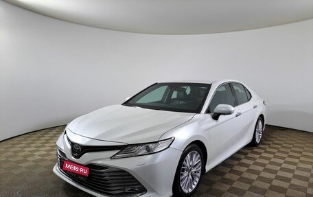 Toyota Camry, 2018 год, 2 700 000 рублей, 1 фотография