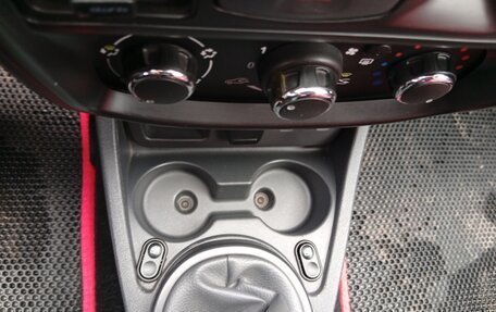 Renault Duster I рестайлинг, 2014 год, 1 000 000 рублей, 17 фотография