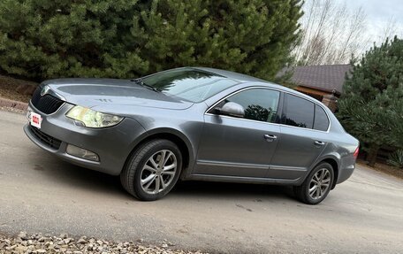 Skoda Superb III рестайлинг, 2010 год, 700 000 рублей, 3 фотография