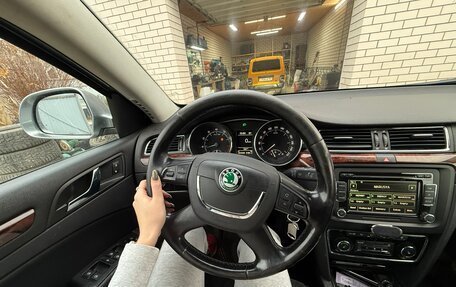 Skoda Superb III рестайлинг, 2010 год, 700 000 рублей, 7 фотография