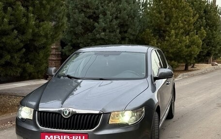 Skoda Superb III рестайлинг, 2010 год, 700 000 рублей, 2 фотография
