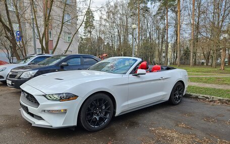 Ford Mustang VI рестайлинг, 2021 год, 5 999 999 рублей, 2 фотография