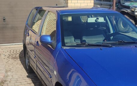 Volkswagen Polo III рестайлинг, 2000 год, 230 000 рублей, 3 фотография