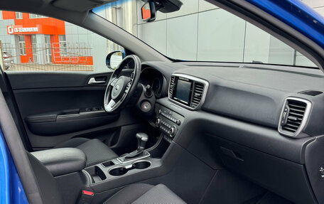 KIA Sportage IV рестайлинг, 2019 год, 2 400 000 рублей, 10 фотография