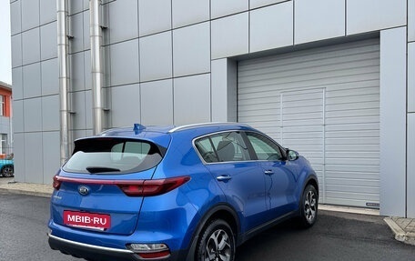 KIA Sportage IV рестайлинг, 2019 год, 2 400 000 рублей, 5 фотография