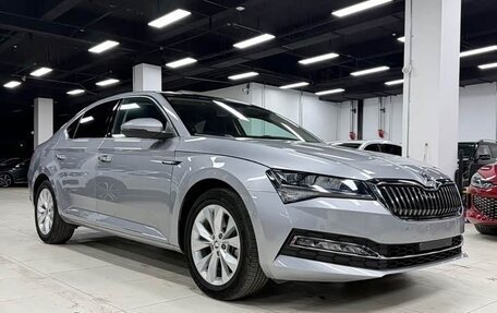 Skoda Superb III рестайлинг, 2022 год, 2 250 000 рублей, 3 фотография