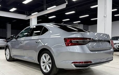 Skoda Superb III рестайлинг, 2022 год, 2 250 000 рублей, 4 фотография
