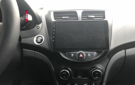 Hyundai Solaris II рестайлинг, 2014 год, 889 000 рублей, 11 фотография